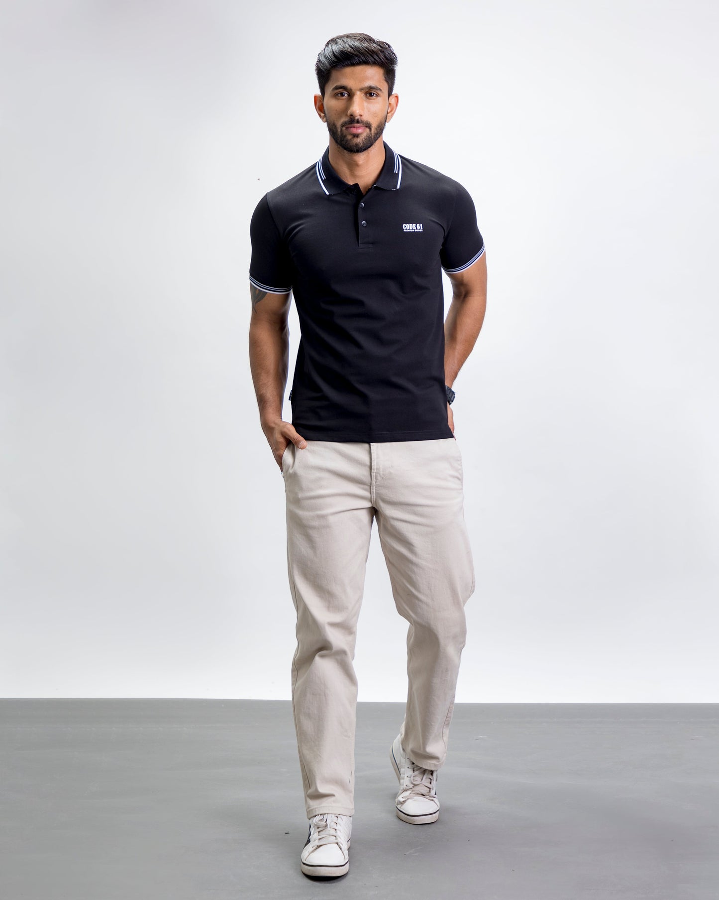 Solid Black Polo T-Shirt With Collar Details