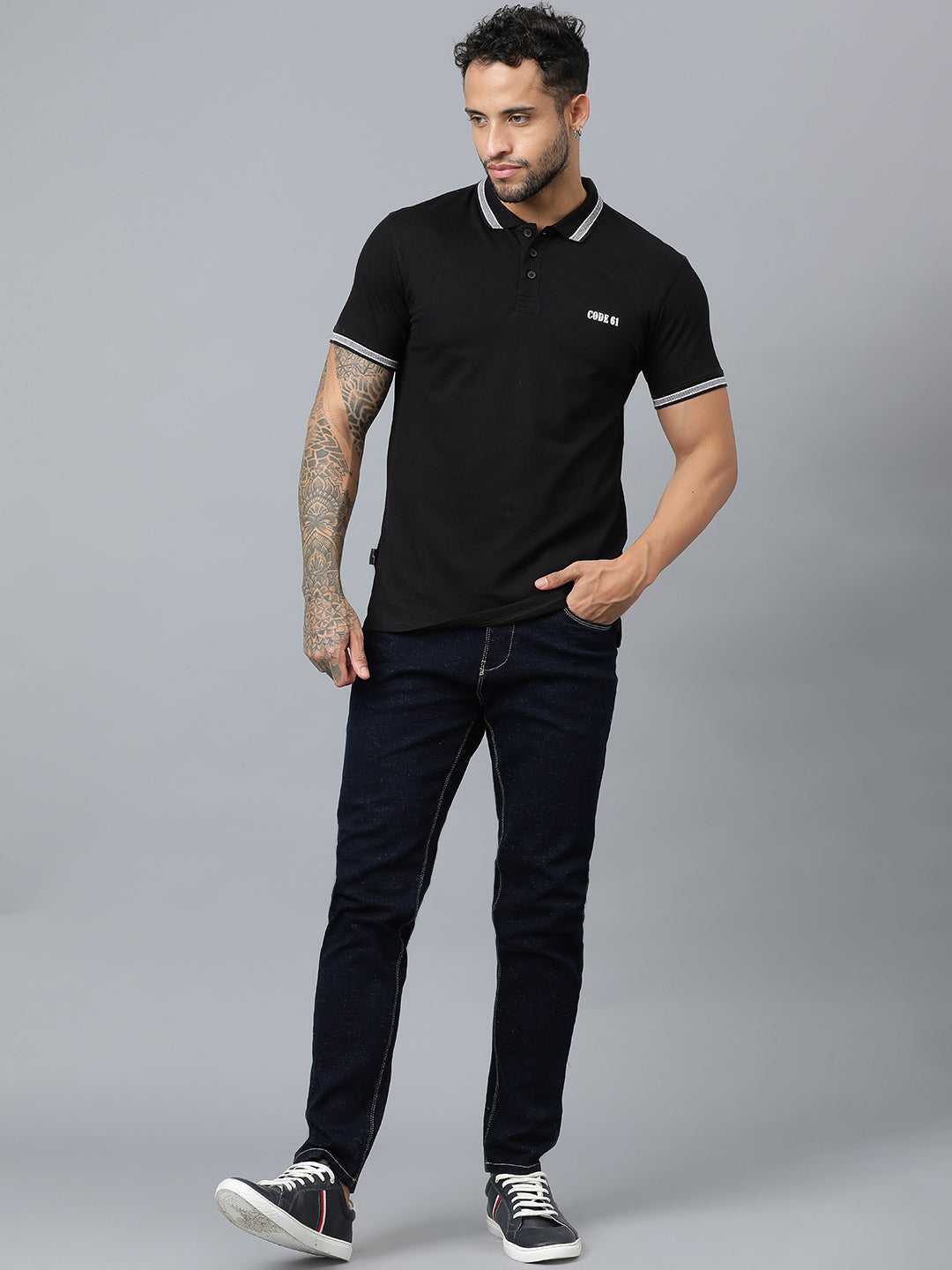 Classic dark blue straight fit jeans